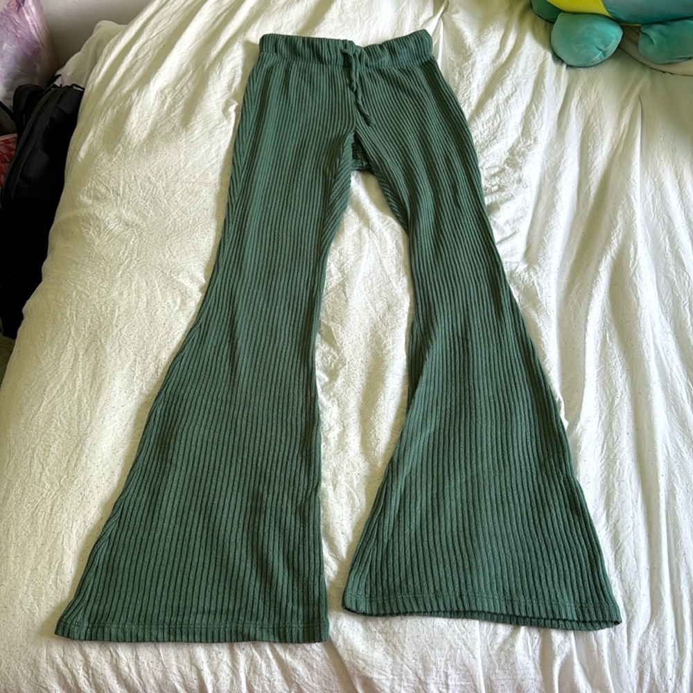 Aritzia The Group By Babaton Time Pant